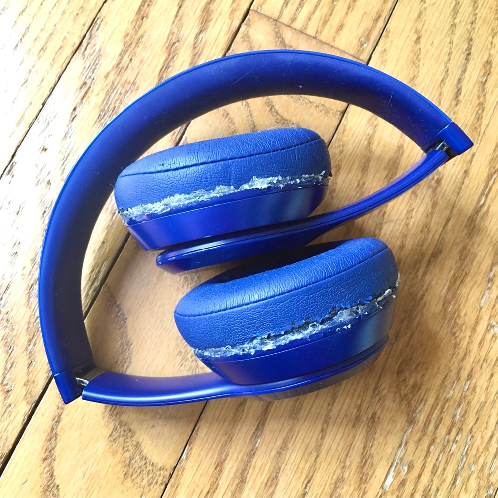 4/$10 - Beats by Dr. Dre Solo Wireless Headphones - Blue - Picture 10 of 15